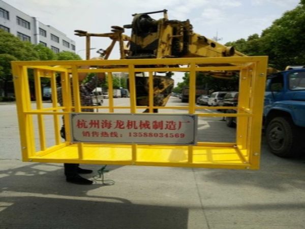 鄂武平县吊车出租电话_专业吊装机械设备租赁中心